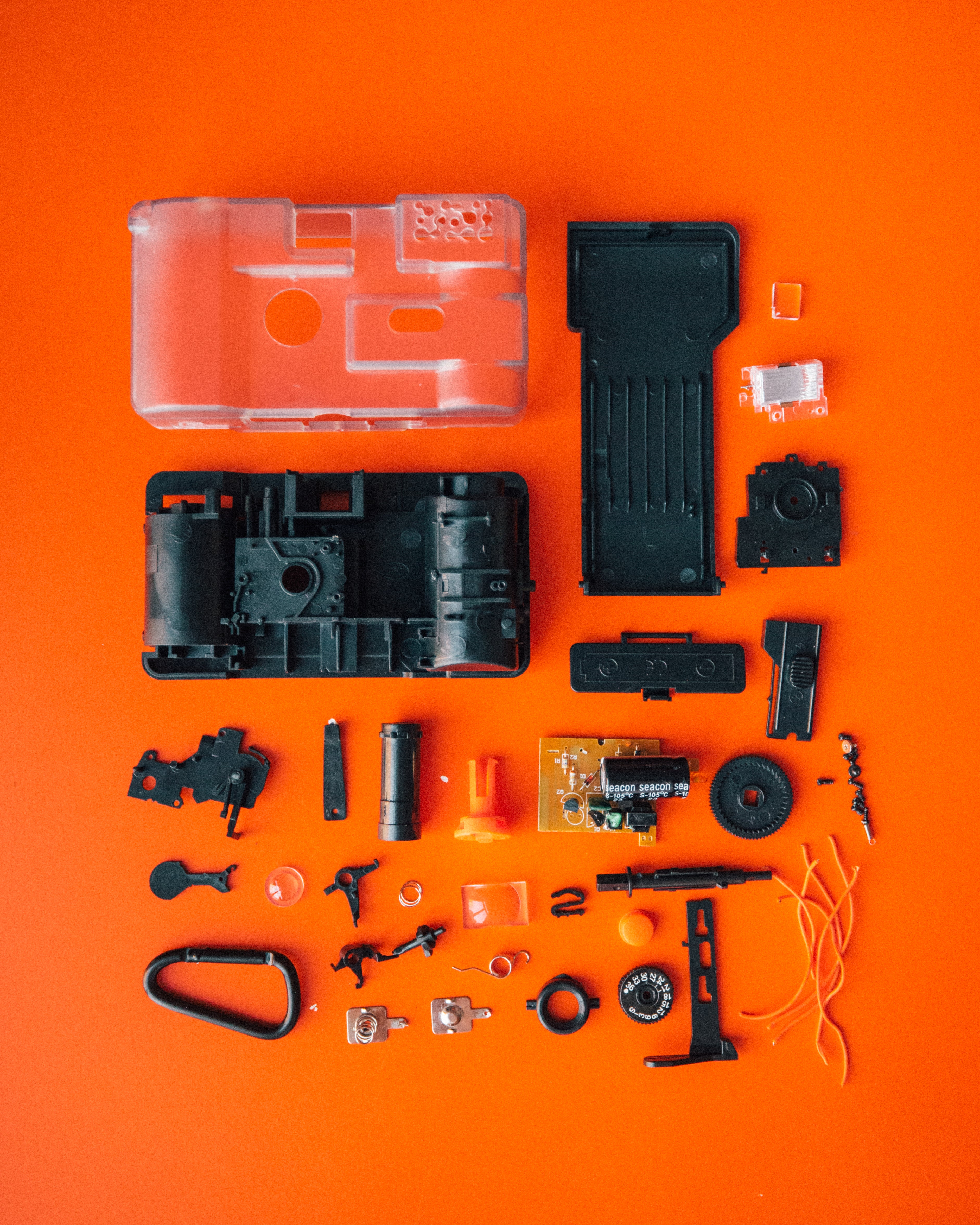 フィルムカメラ TULU TBC (To Be Continued) 35MM Film Camera │ IUTD Studios – IUTD STUDIOS